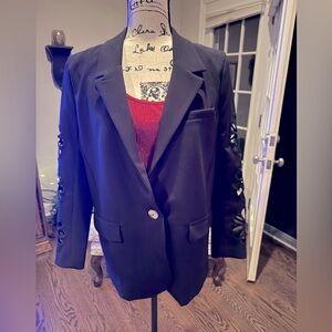 BB Dakota Steve Madden blazer with flower cut outs xs